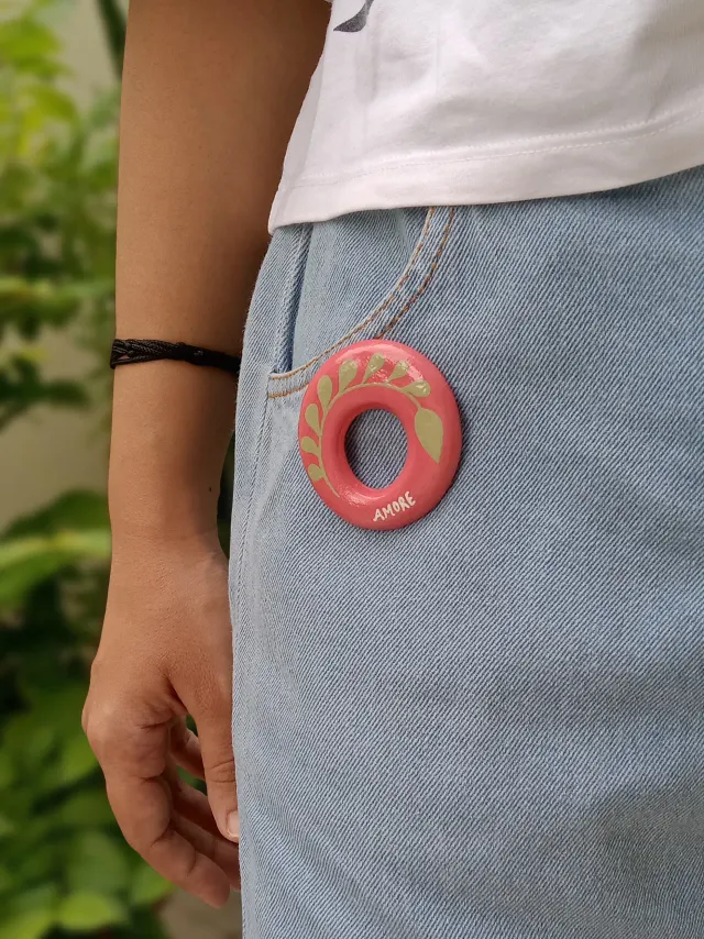 Handmade Pink & Olive Green Leaf Clay Sunglasses Holder Brooch — Hand-Painted Botanical Eyeglass Holding Brooch Pin for Clothes & Bags