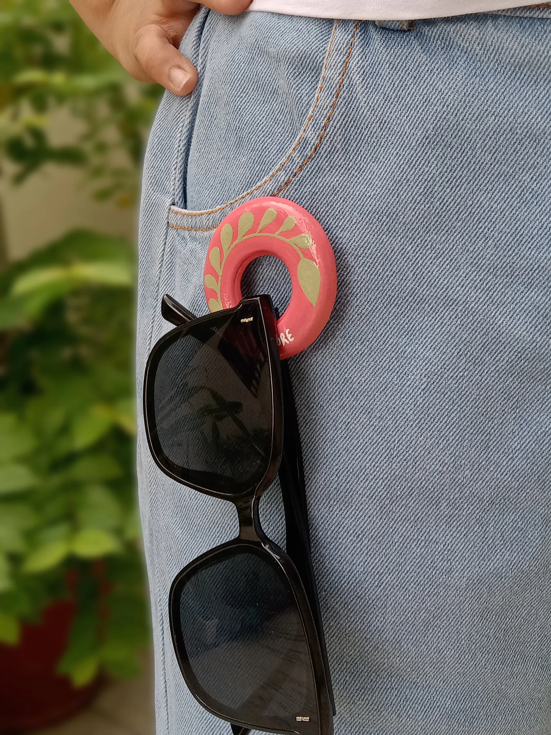 Handmade Pink & Olive Green Leaf Clay Sunglasses Holder Brooch — Hand-Painted Botanical Eyeglass Holding Brooch Pin for Clothes & Bags