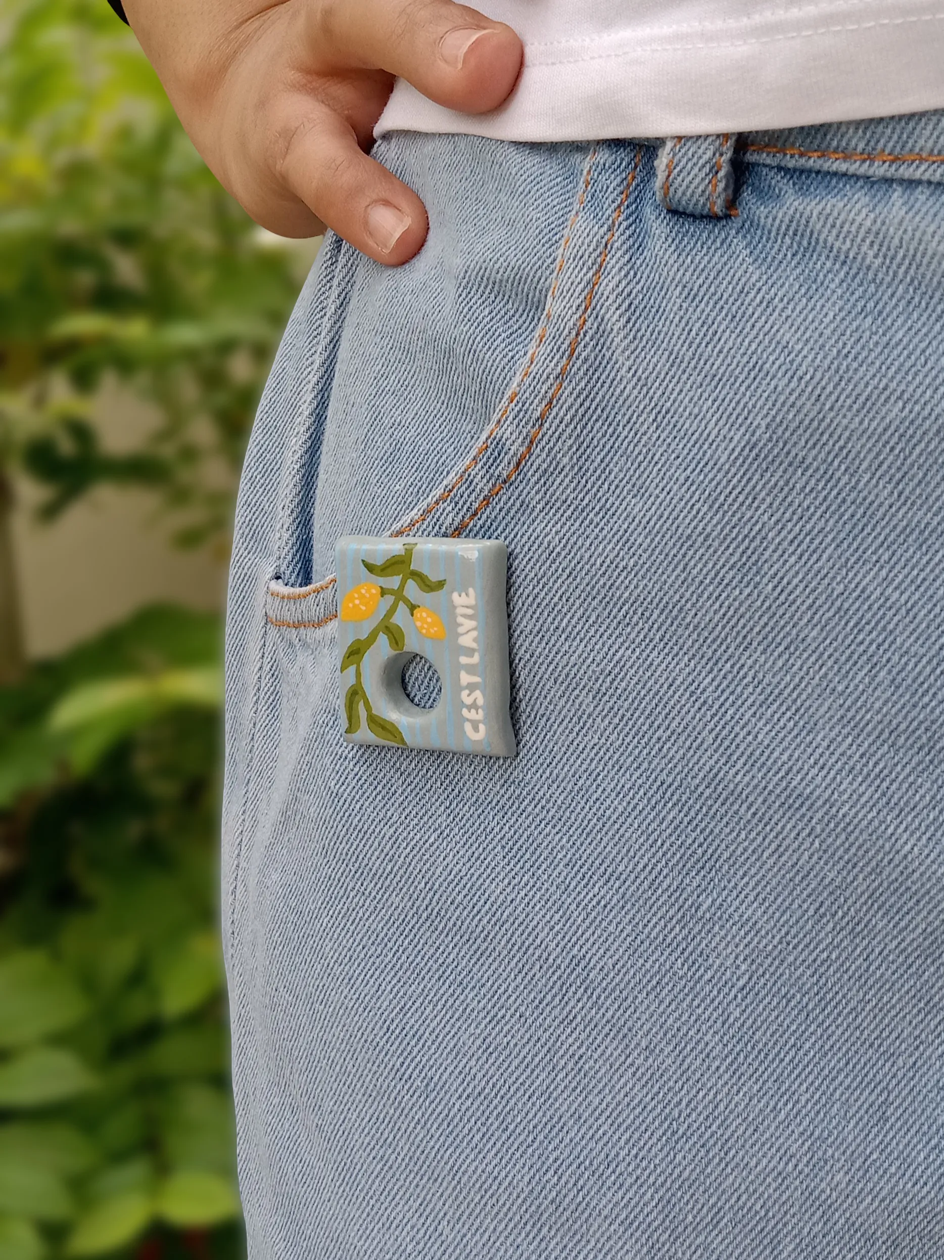 Handmade Blue & Yellow Lemon Branch Clay Sun Glasses Holder Brooch — Hand-Painted C'est La Vie Botanical Eyeglass Holder Brooch For Denims, Tote bags, Hand bags and Shirts